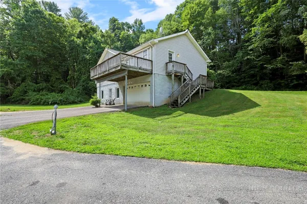 $330,000 | 31 Barlow Road, Elk Park, NC 28622