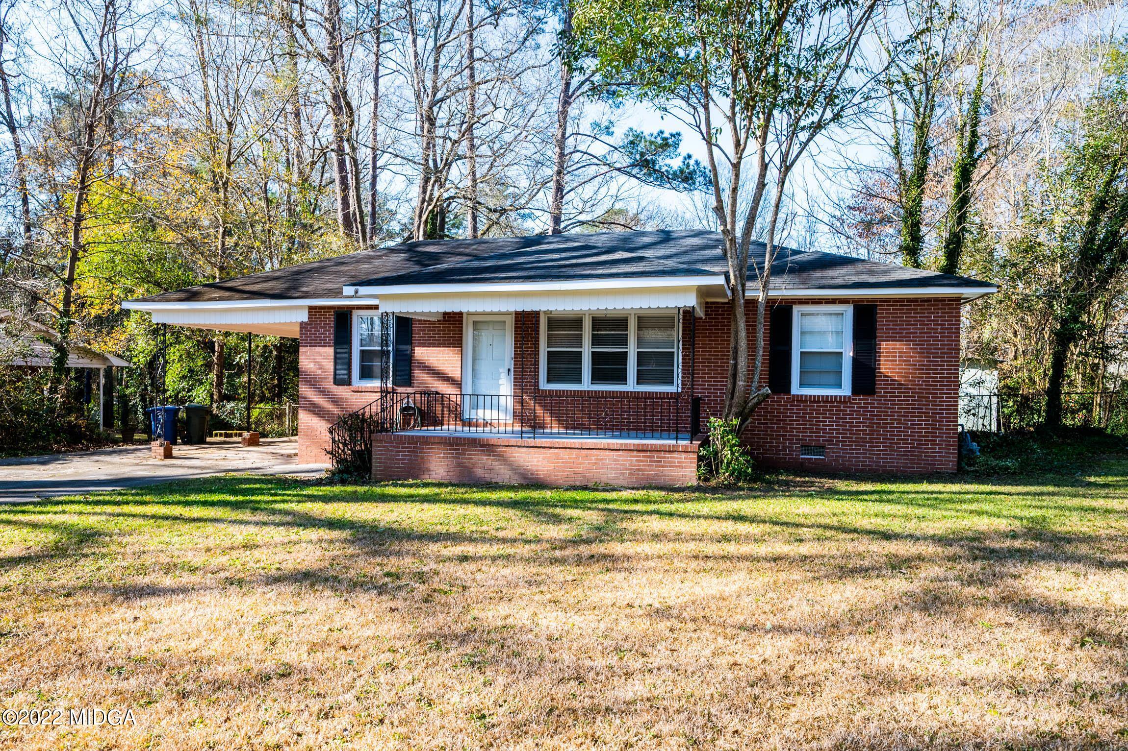 2648 Riverview Road Macon, GA 31204 - Photo 2 of 27 02-DSC_1539