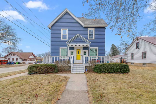 $289,900 | 615 De Clark Street, Beaver Dam, WI 53916