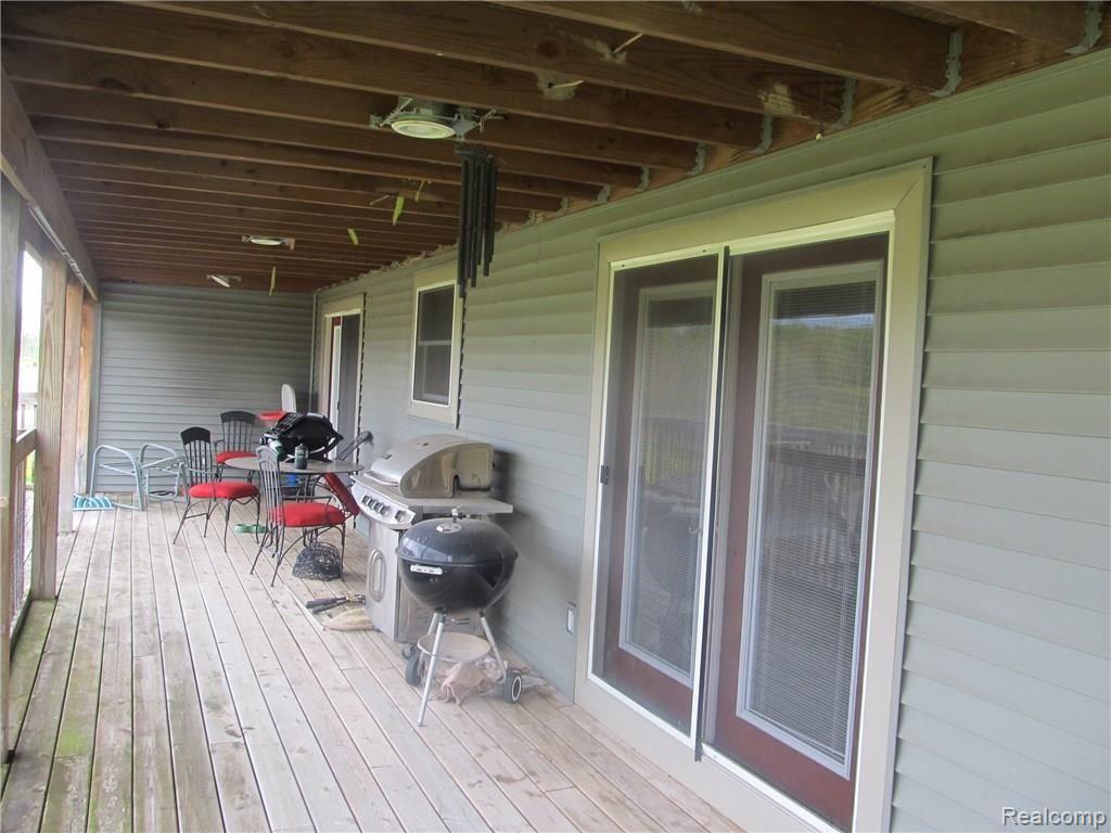13640 South Cork Road Perry, MI 48872 - Photo 14 of 40 IMG_1047.JPG