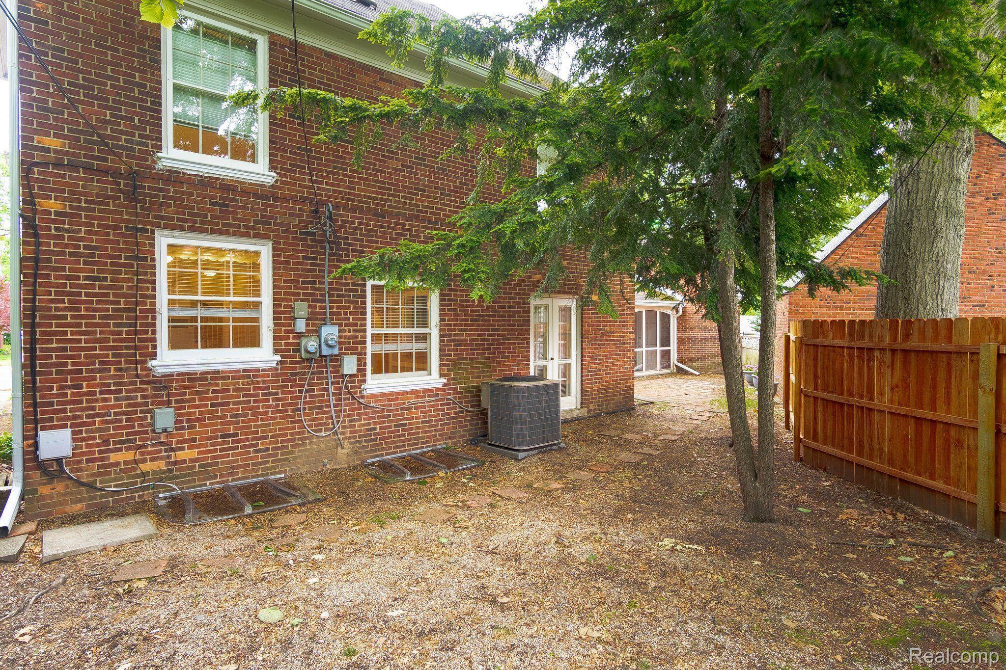19701 Chesterfield Road Detroit, MI 48221 - Photo 27 of 27 Gallery Image 27