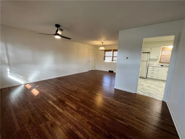 $1,050 | 204 West Grand Avenue, Nevada, MO 64772