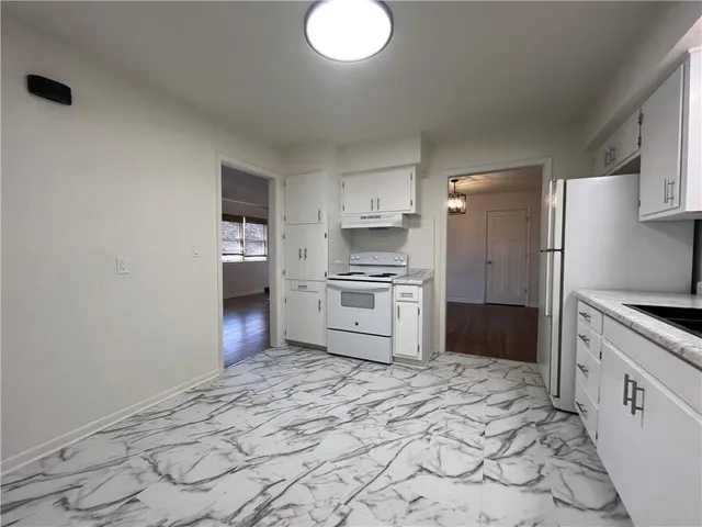 $1,050 | 204 West Grand Avenue, Nevada, MO 64772