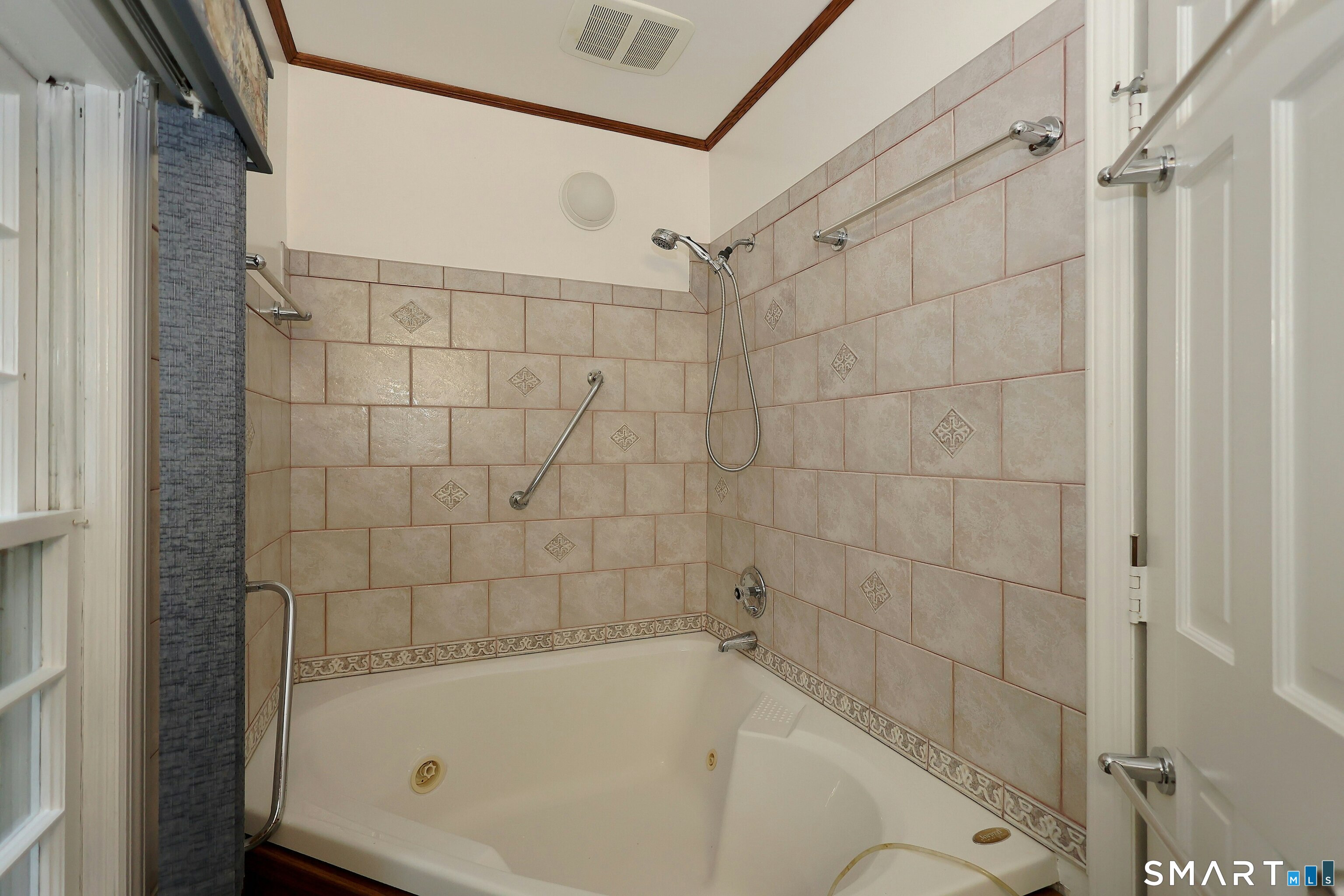 35 Deer Spring Road Redding, CT 06896 - Photo 27 of 40