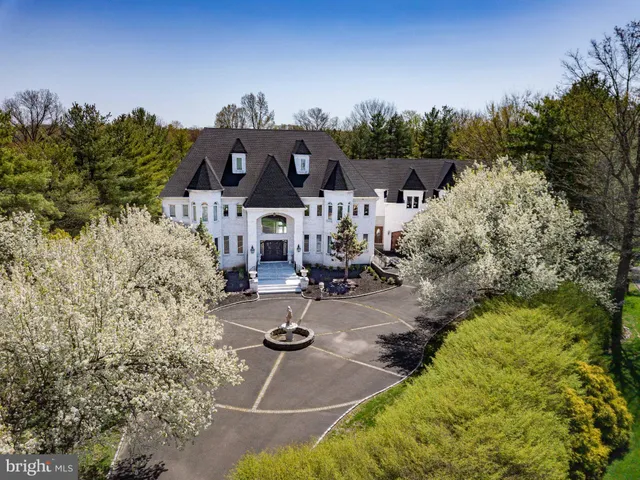 a picture of houses with outdoor space
