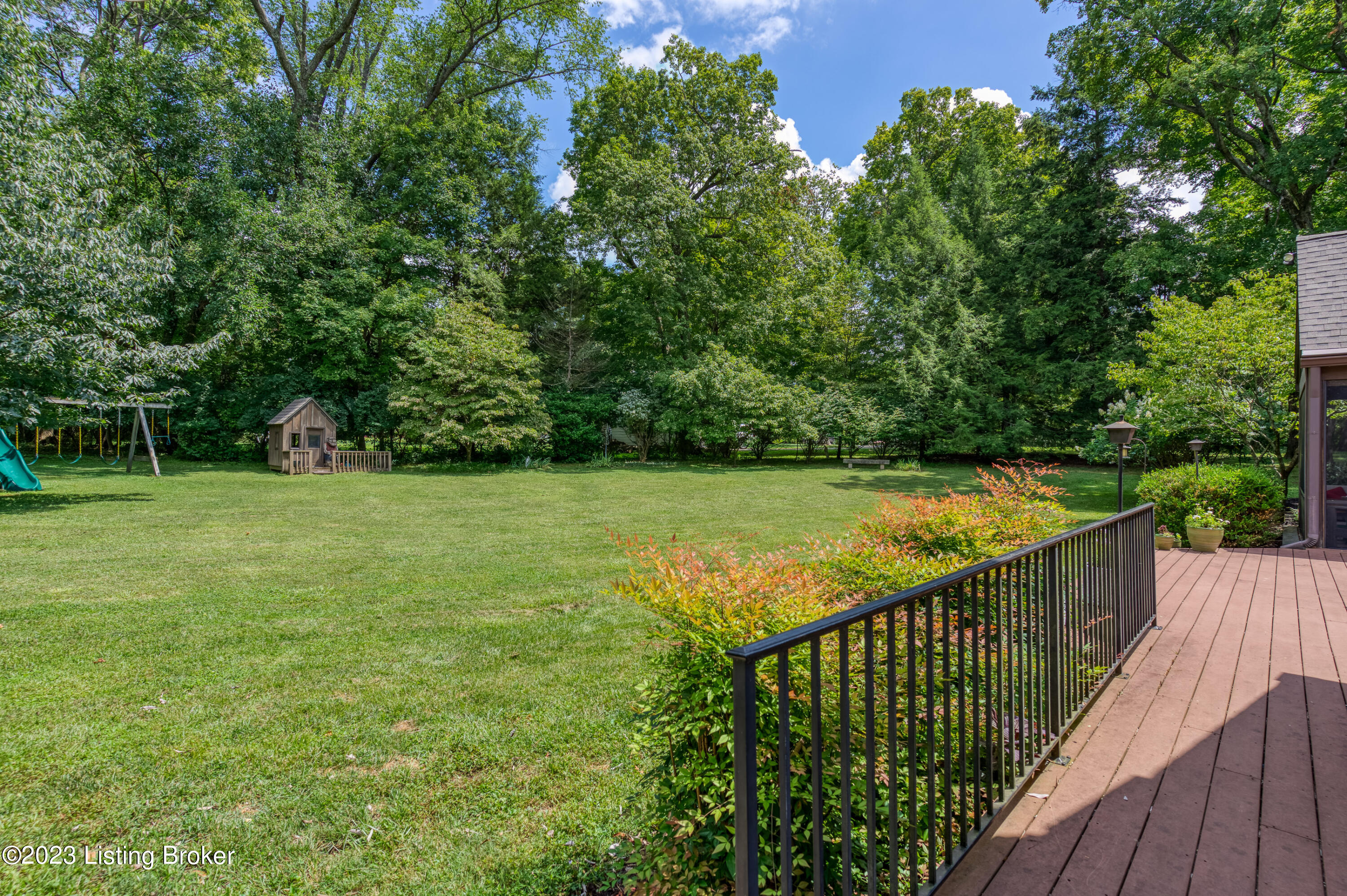 1603 Glenbrook Road Anchorage, KY 40223 - Photo 55 of 71 076 - 20230810-08963