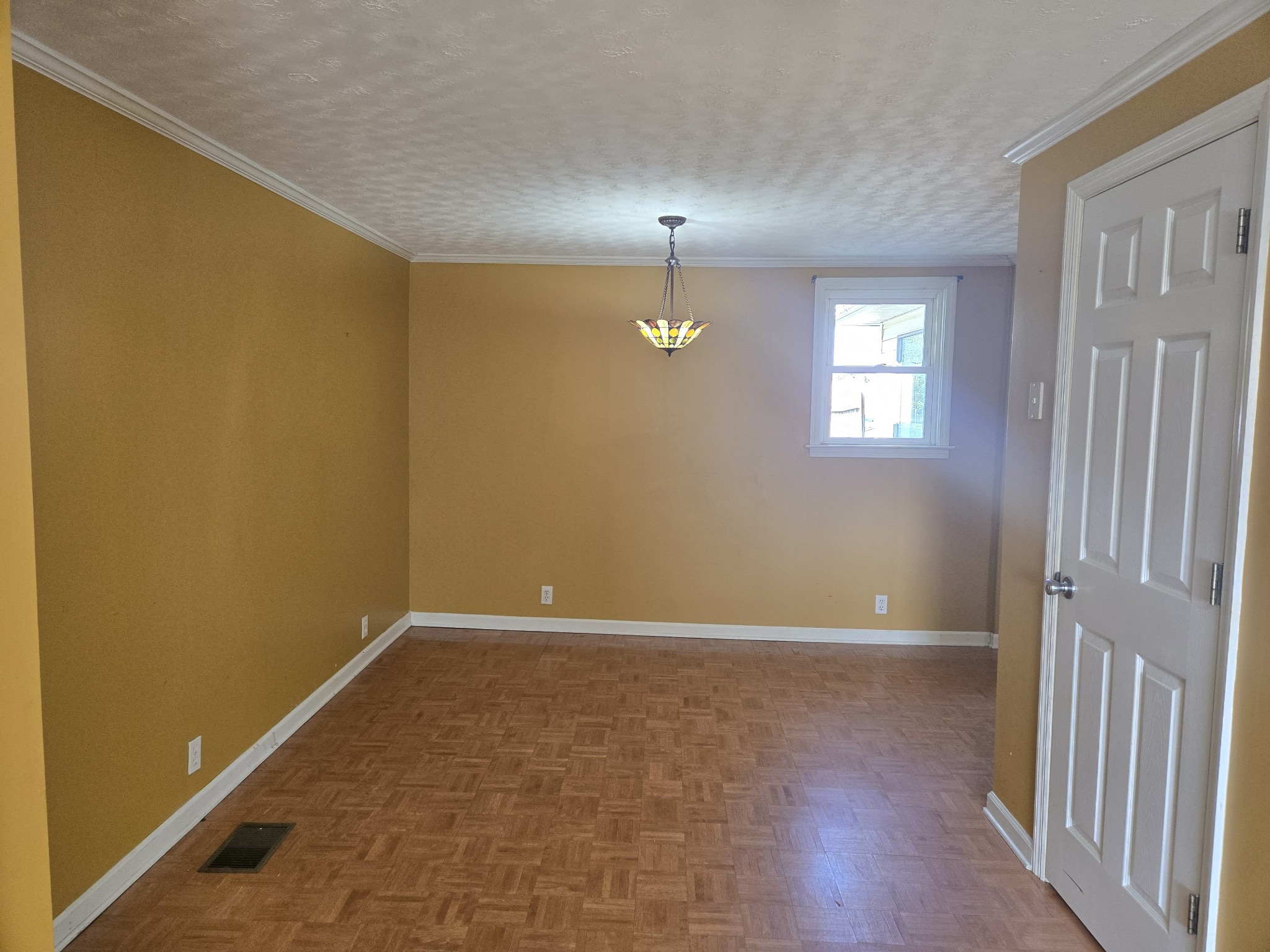 4671 Talley Road Springfield, TN 37172 - Photo 7 of 19 a view of an empty room with a window