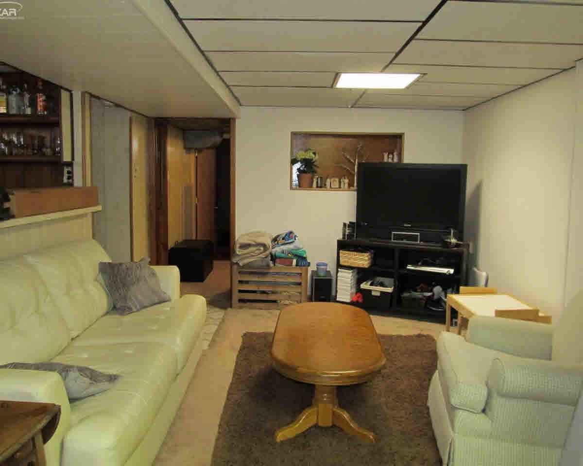 6243 North Gale Road Davison, MI 48423 - Photo 18 of 18 21285586-17.JPG