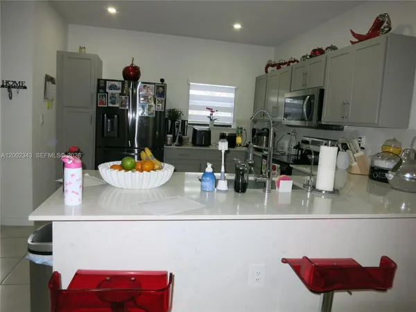 $2,800 | 444 Northeast 1st Street, Florida City, FL 33034