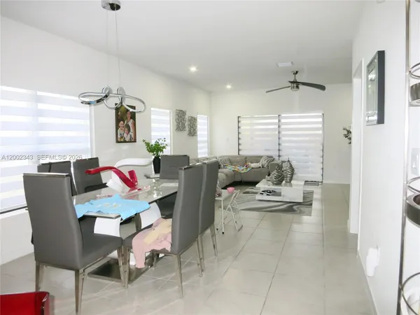 $2,800 | 444 Northeast 1st Street, Florida City, FL 33034