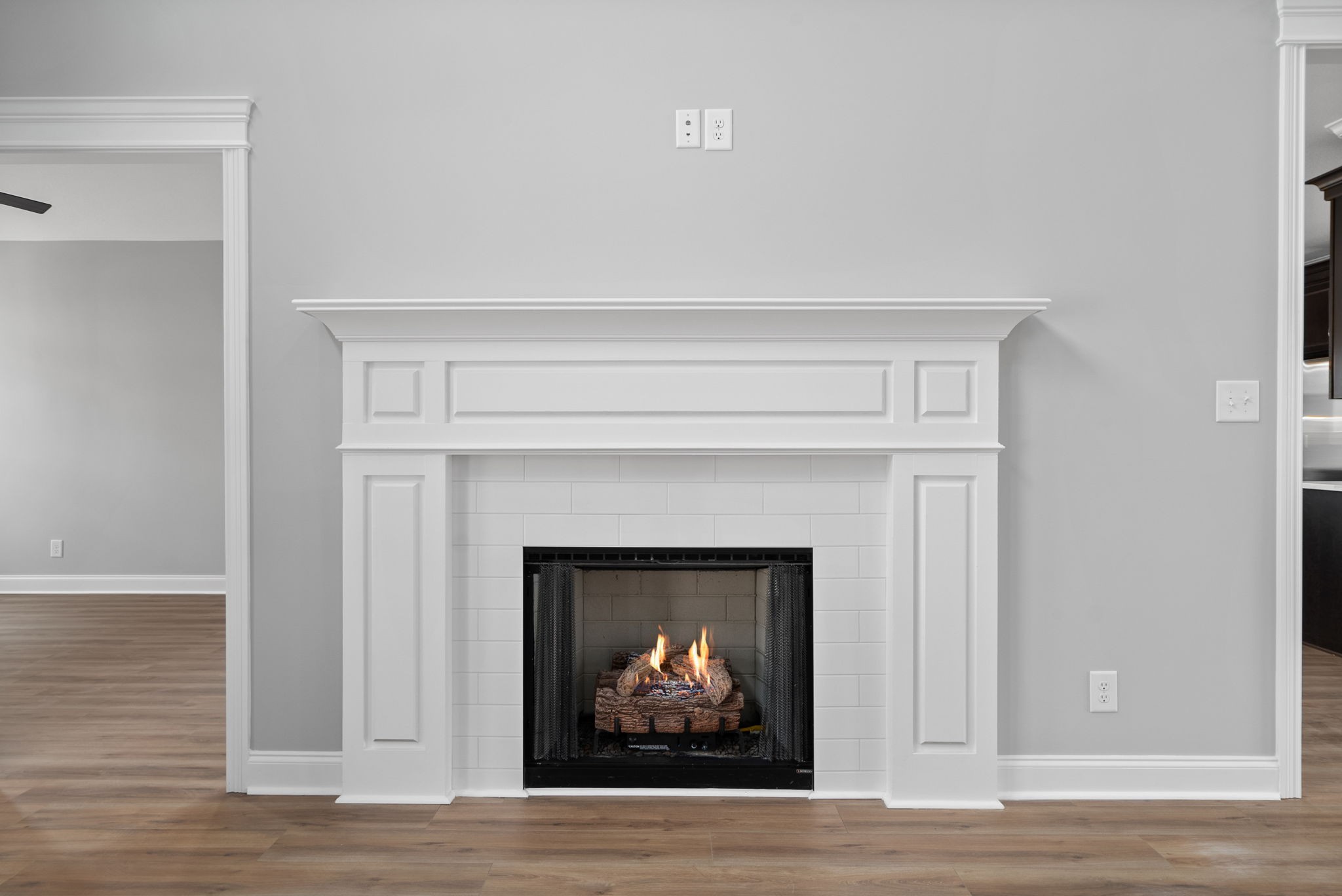 1031 Gratton Road Clarksville, TN 37043 - Photo 7 of 46 a living room with a fireplace
