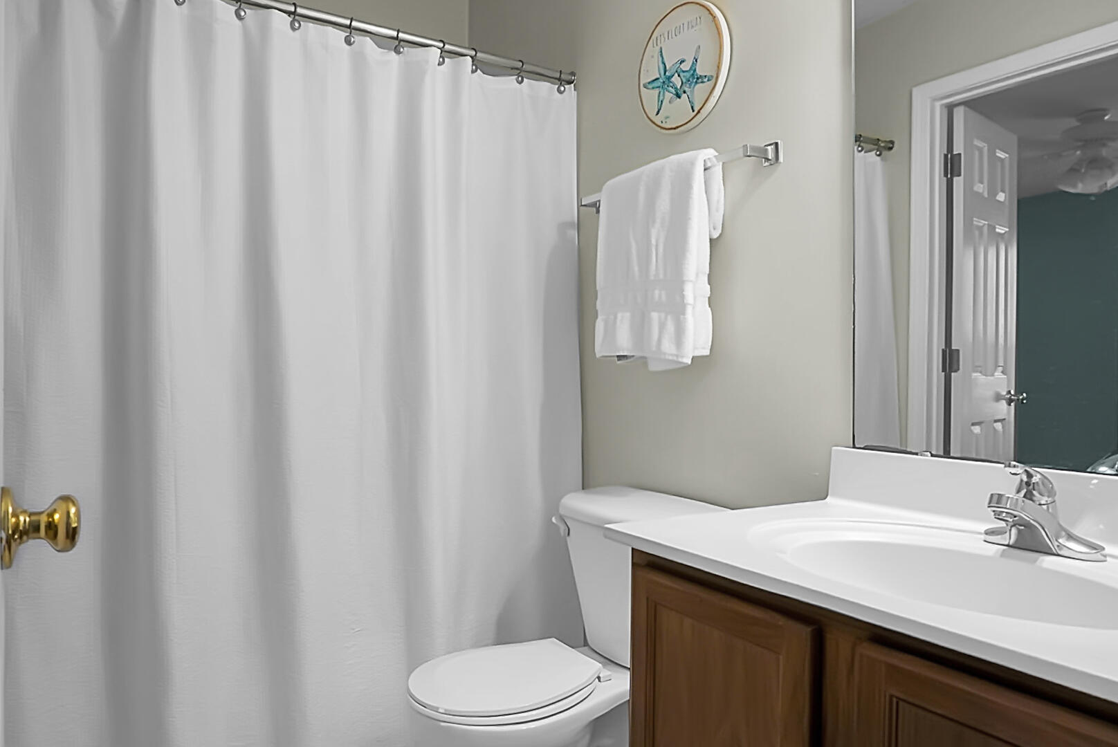 9255 Ayscough Road Summerville, SC 29485 - Photo 18 of 32 hall bath