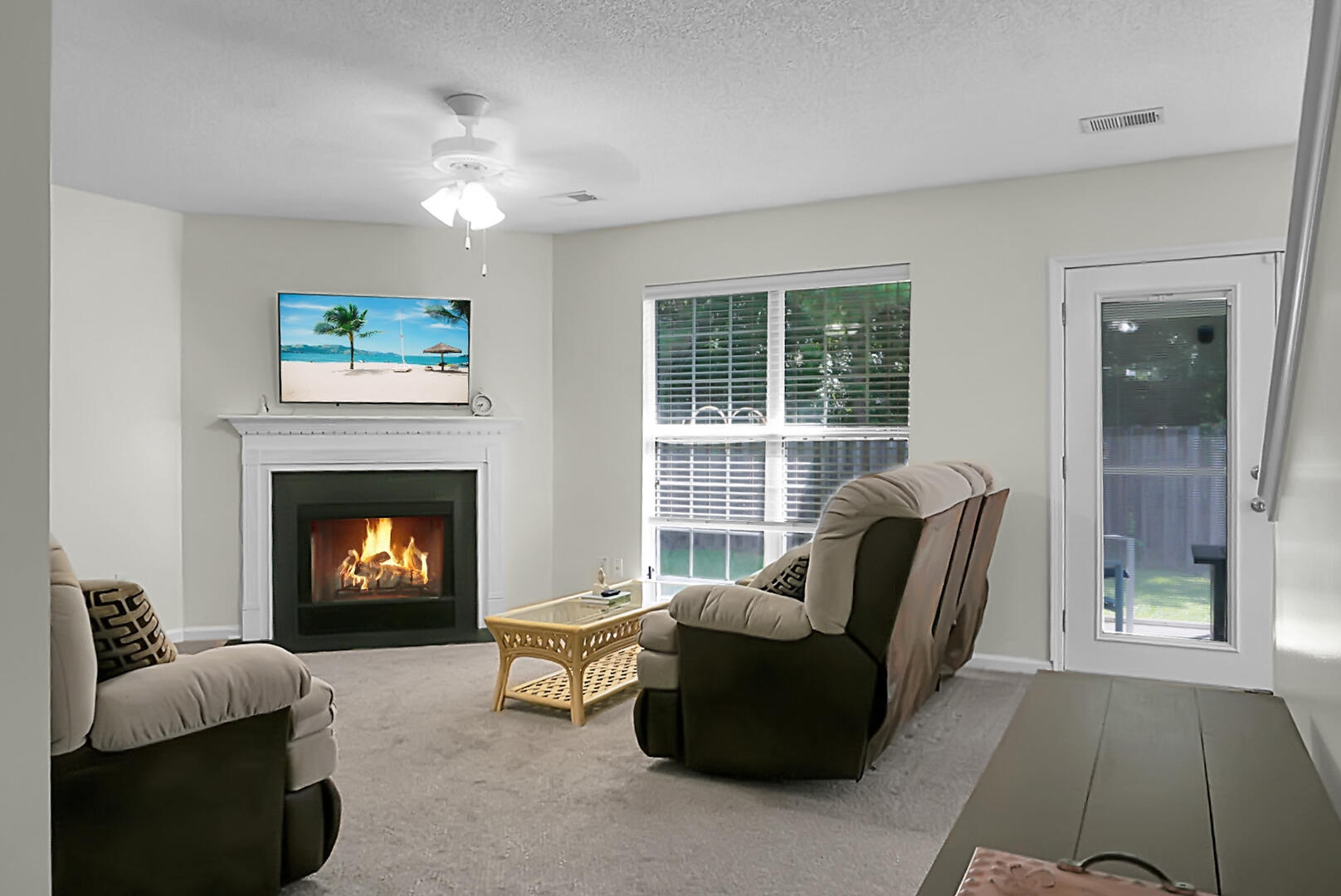 9255 Ayscough Road Summerville, SC 29485 - Photo 9 of 32 living room
