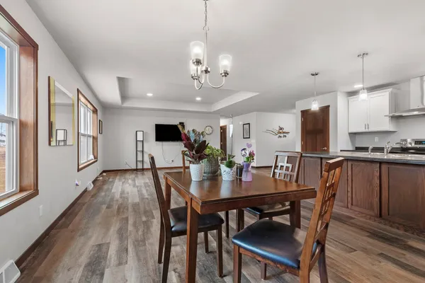 $524,900 | 2348 Wild Oak Drive, Manitowoc, WI 54220