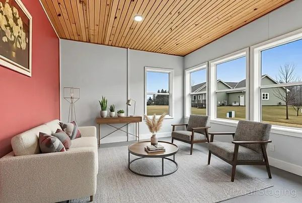 $524,900 | 2348 Wild Oak Drive, Manitowoc, WI 54220