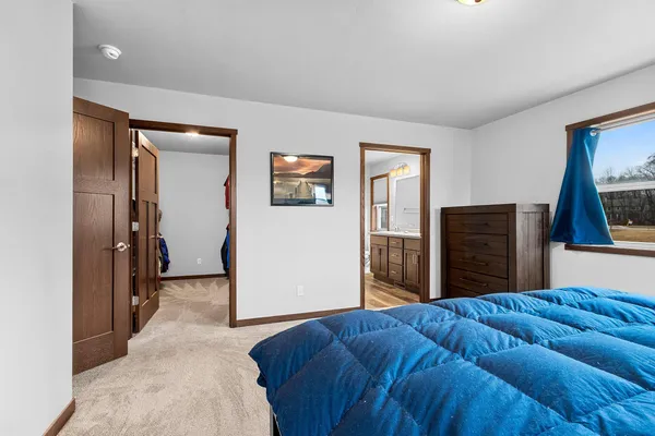 $524,900 | 2348 Wild Oak Drive, Manitowoc, WI 54220