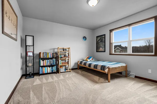 $524,900 | 2348 Wild Oak Drive, Manitowoc, WI 54220