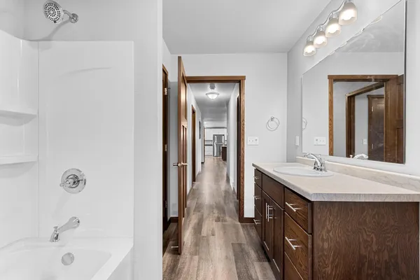 $524,900 | 2348 Wild Oak Drive, Manitowoc, WI 54220