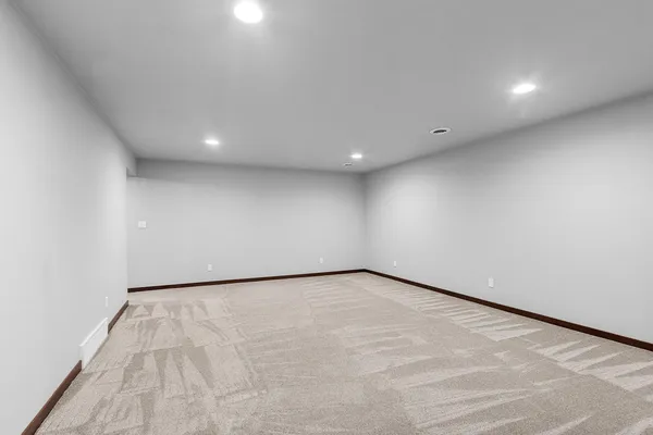 $524,900 | 2348 Wild Oak Drive, Manitowoc, WI 54220