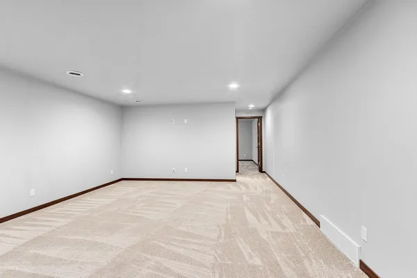 $524,900 | 2348 Wild Oak Drive, Manitowoc, WI 54220