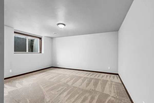 $524,900 | 2348 Wild Oak Drive, Manitowoc, WI 54220