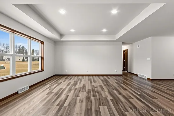 $524,900 | 2348 Wild Oak Drive, Manitowoc, WI 54220