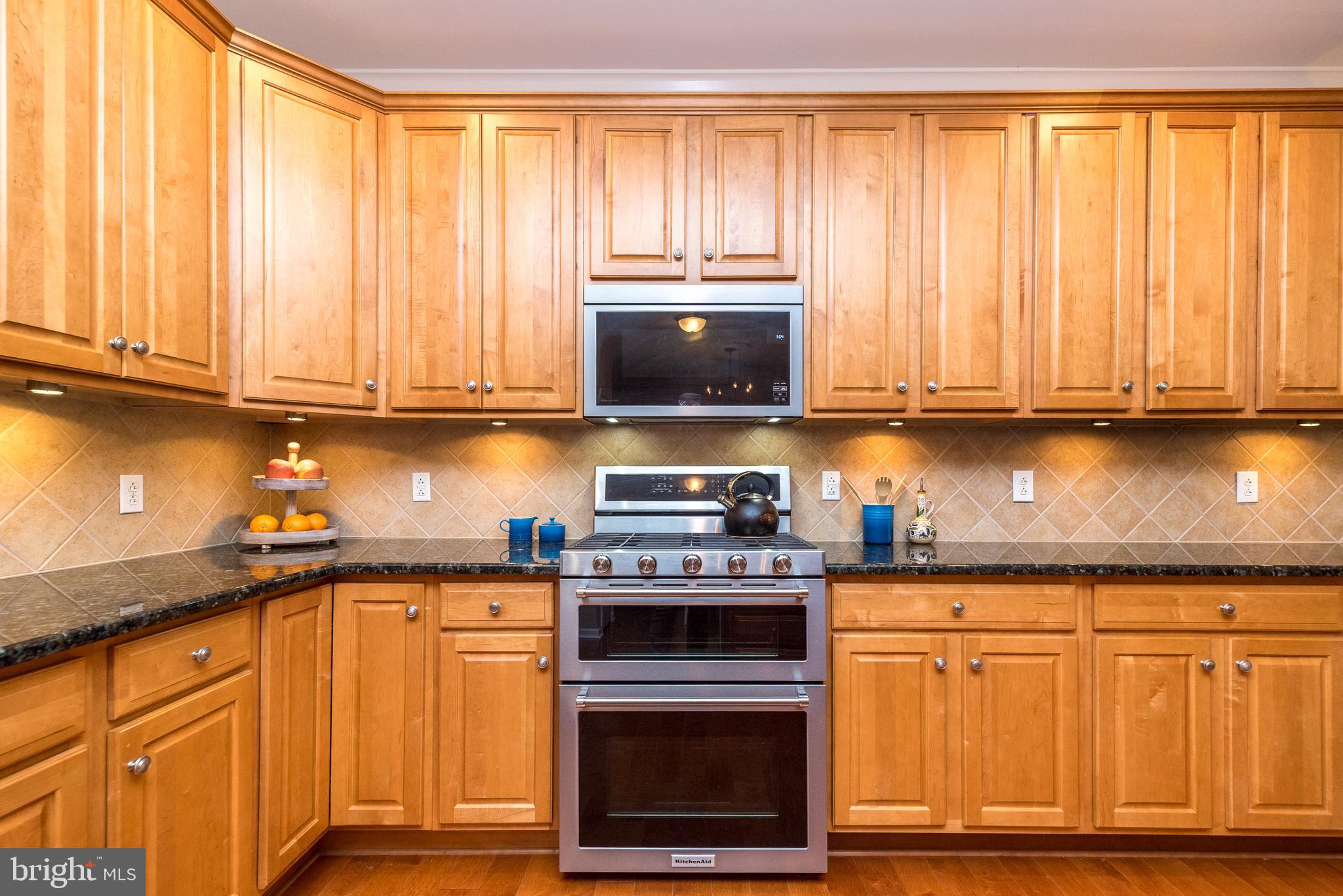 207 Carson Terrace Huntingdon Valley, PA 19006 - Photo 12 of 50