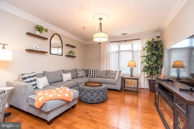 $355,000 | 207 Carson Terrace, Huntingdon Valley, PA 19006