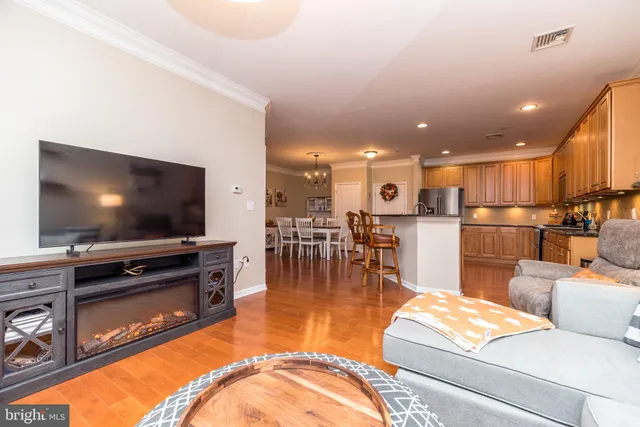 $355,000 | 207 Carson Terrace, Huntingdon Valley, PA 19006