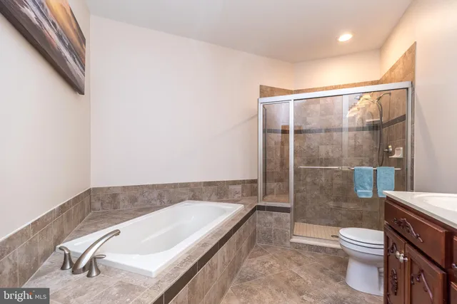 $355,000 | 207 Carson Terrace, Huntingdon Valley, PA 19006