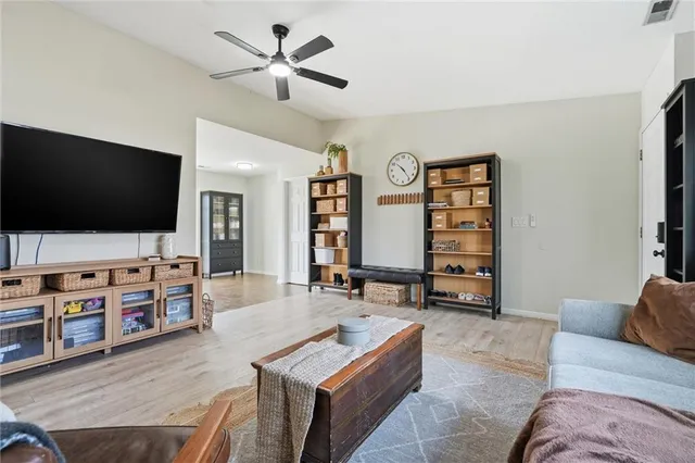 $225,000 | 1203 Southeast 125th Road, Knob Noster, MO 65336