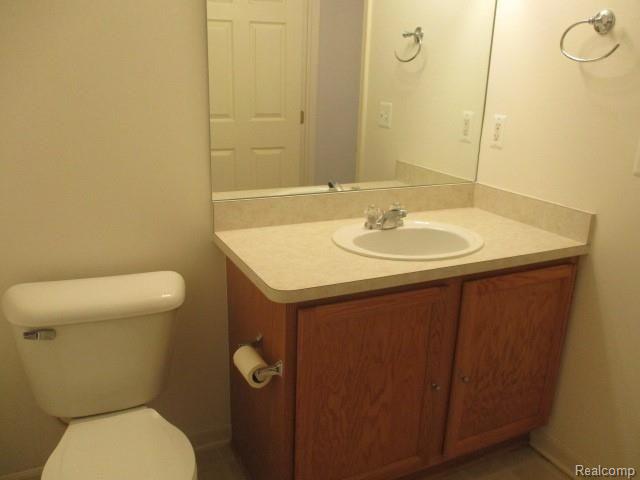 11778 Farmington Road Livonia, MI 48150 - Photo 45 of 55 IMG_0240.JPG