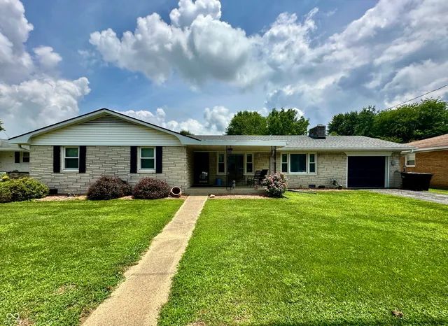 $275,000 | 89 South 2nd Street, Martinsville, IN 46151