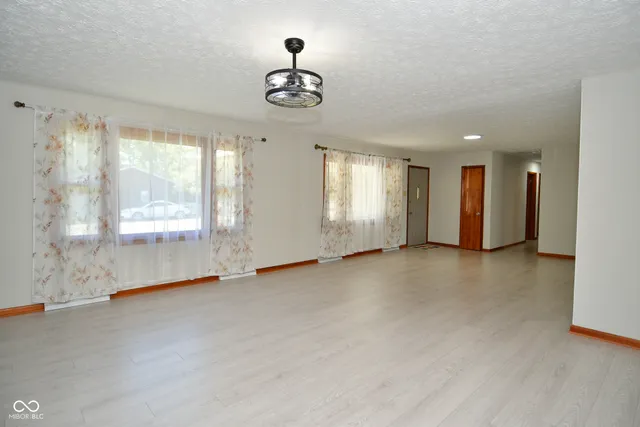 $275,000 | 89 South 2nd Street, Martinsville, IN 46151