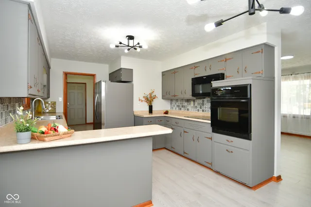 $275,000 | 89 South 2nd Street, Martinsville, IN 46151