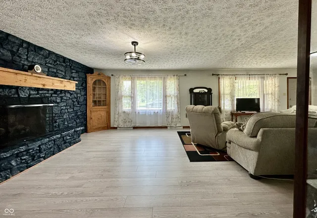 $275,000 | 89 South 2nd Street, Martinsville, IN 46151