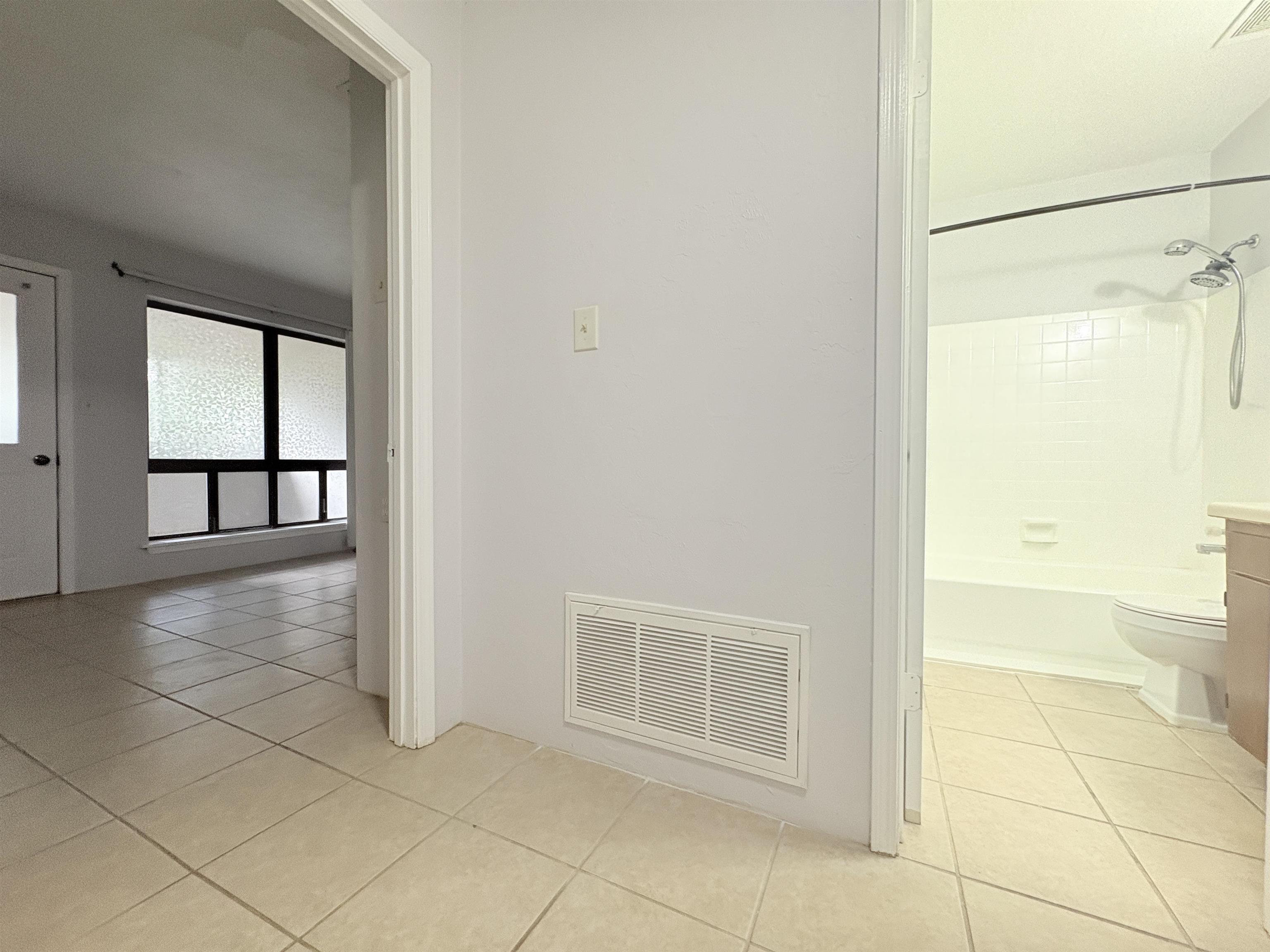 1007 Sutor Road, Unit B Tallahassee, FL 32311 - Photo 8 of 17