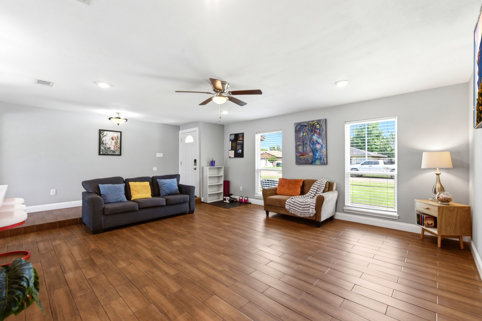 9711 Ebb Street Houston, TX 77089 - Photo 8 of 45