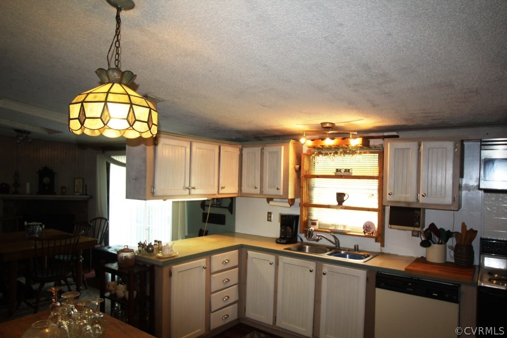 4701 Roxbury Road Charles City, VA 23030 - Photo 4 of 14 Gallery Image 4