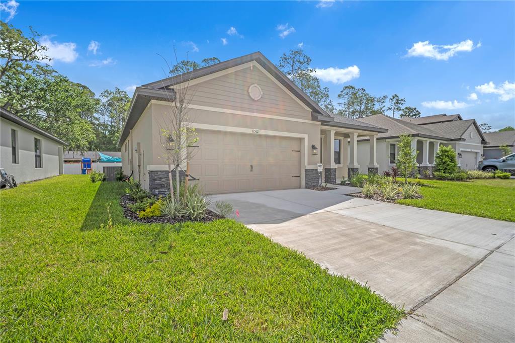 11512 Weaver Hollow Road New Port Richey, FL 34654 - Photo 3 of 63