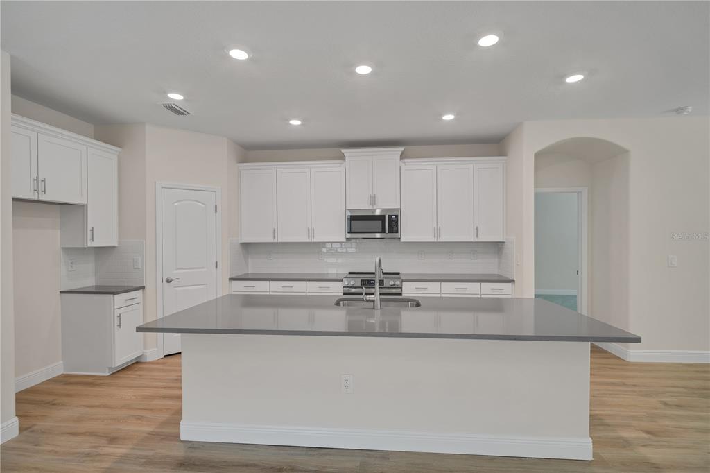 11512 Weaver Hollow Road New Port Richey, FL 34654 - Photo 56 of 63