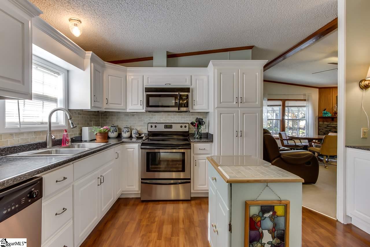 609 Fowler Road Simpsonville, SC 29681 - Photo 14 of 32 Gallery Image 14