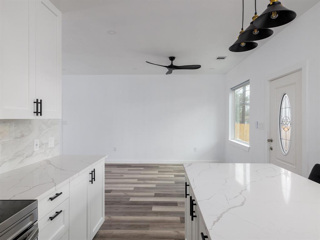 2308 Santa Maria Street Austin, TX 78702 - Photo 8 of 32