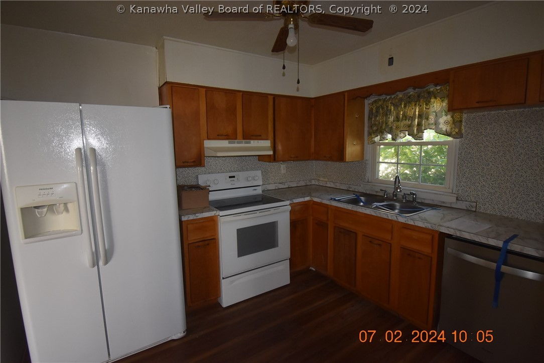 2005 Roxalana Road Dunbar, WV 25064 - Photo 6 of 15 Gallery Image 6
