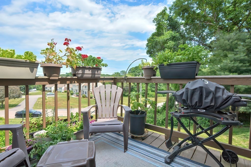 120 Cowell Road, Unit 120 Wrentham, MA 02093 - Photo 9 of 25 Gallery Image 9