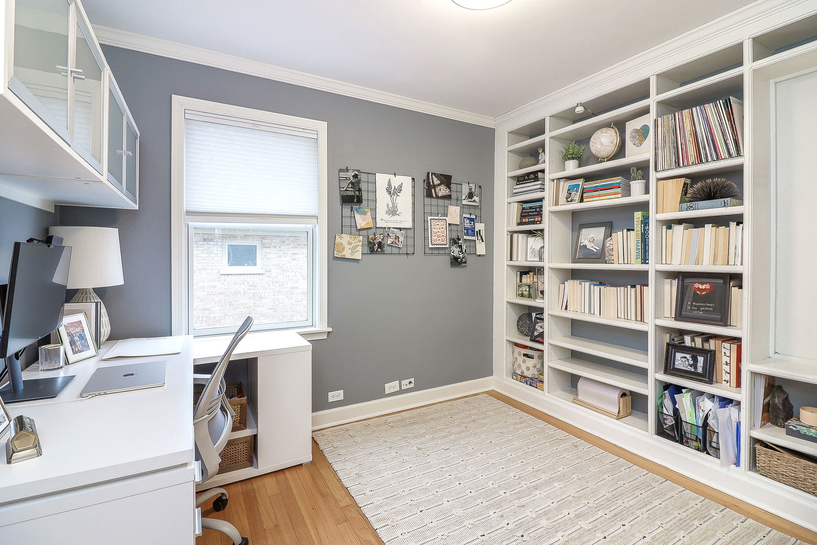 133 South Williston Street Wheaton, IL 60187 - Photo 16 of 43 a view of a workspace with furniture and toys