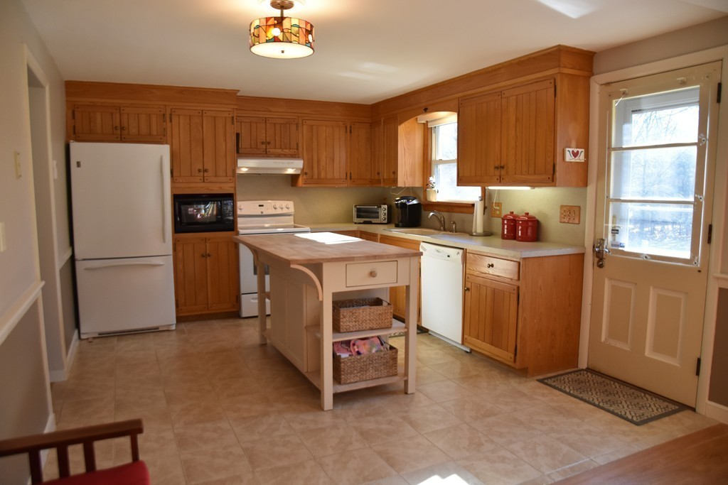 64 Page Road Bedford, MA 01730 - Photo 10 of 22 Gallery Image 10