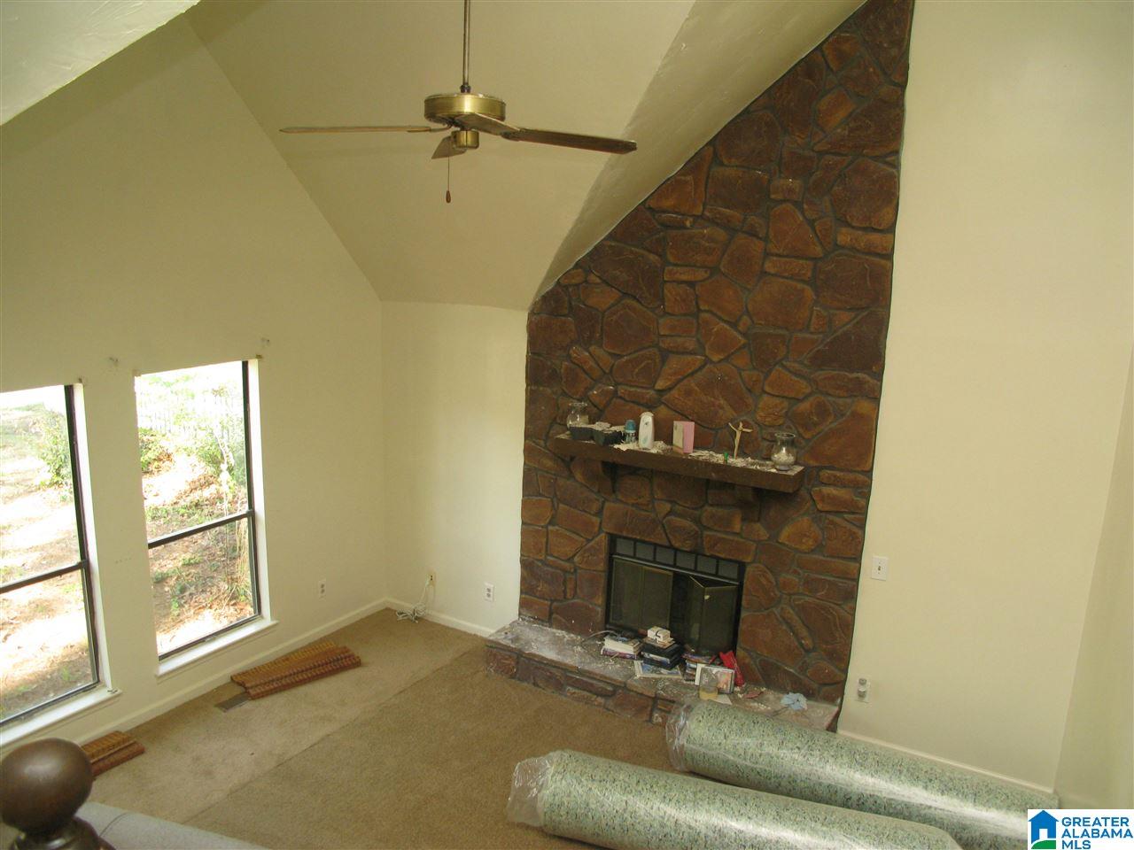 907 6th Avenue Northwest Alabaster, AL 35007 - Photo 5 of 13
