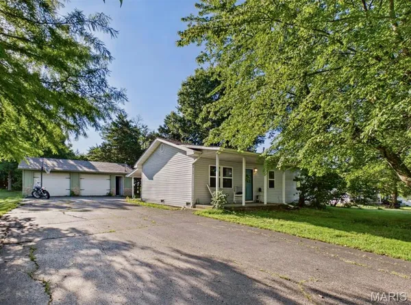 $155,000 | 311 Harold Street, Crocker, MO 65452