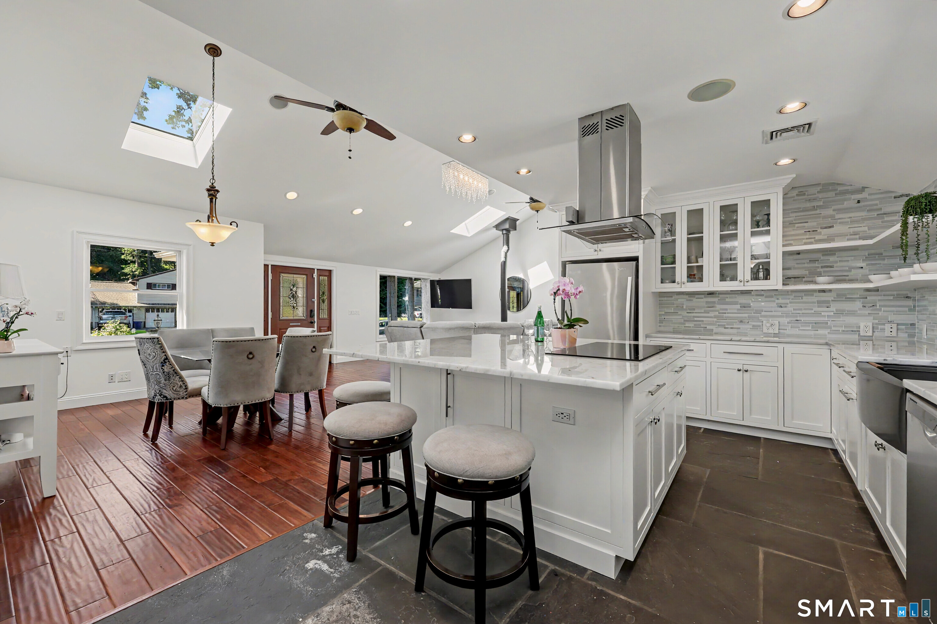 5 Caddy Road Norwalk, CT 06851 - Photo 8 of 36